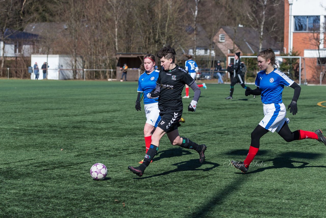 Bild 387 - B-Juniorinnen Halbfinale SVHU - Holstein Kiel : Ergebnis: 3:0